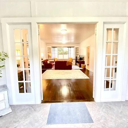 Your Hilo Homebase - Lovely 3 Bedroom In Heart Of Hilo With Ac! Buitenkant foto