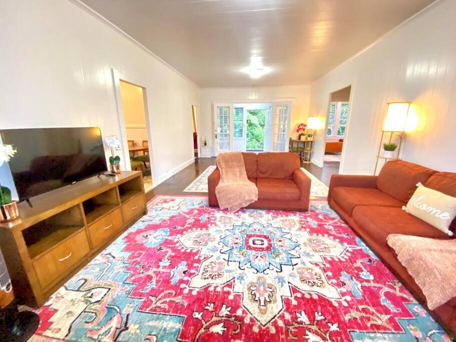 Your Hilo Homebase - Lovely 3 Bedroom In Heart Of Hilo With Ac! Buitenkant foto