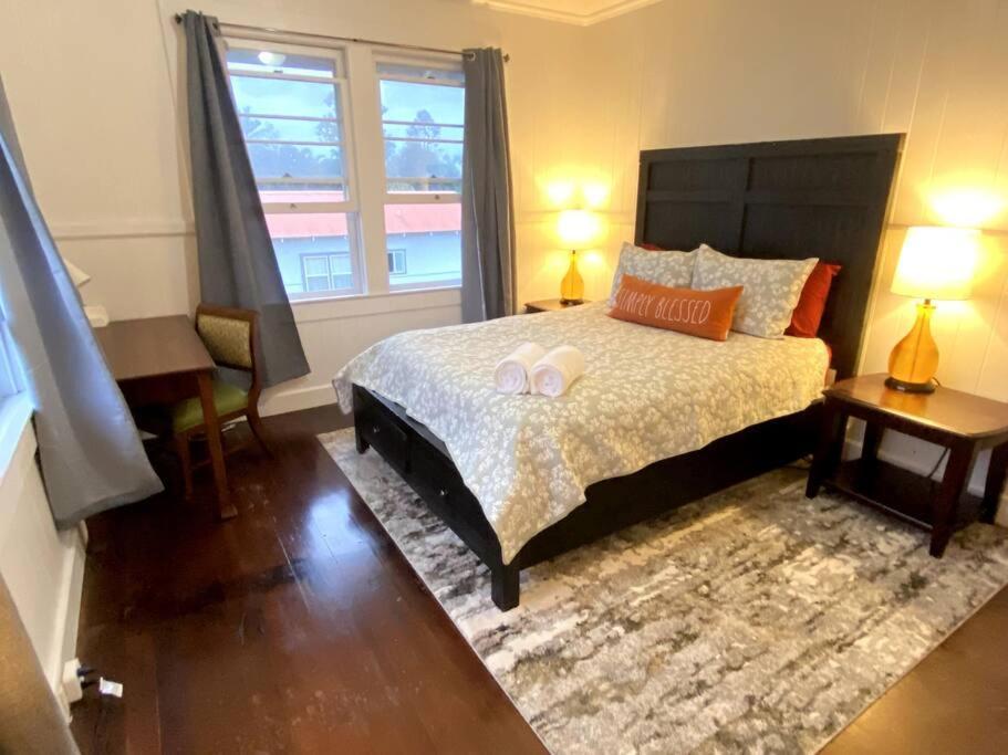 Your Hilo Homebase - Lovely 3 Bedroom In Heart Of Hilo With Ac! Buitenkant foto