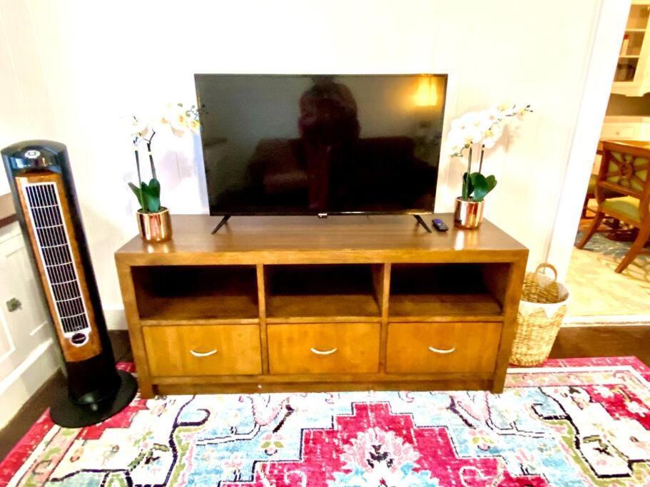 Your Hilo Homebase - Lovely 3 Bedroom In Heart Of Hilo With Ac! Buitenkant foto