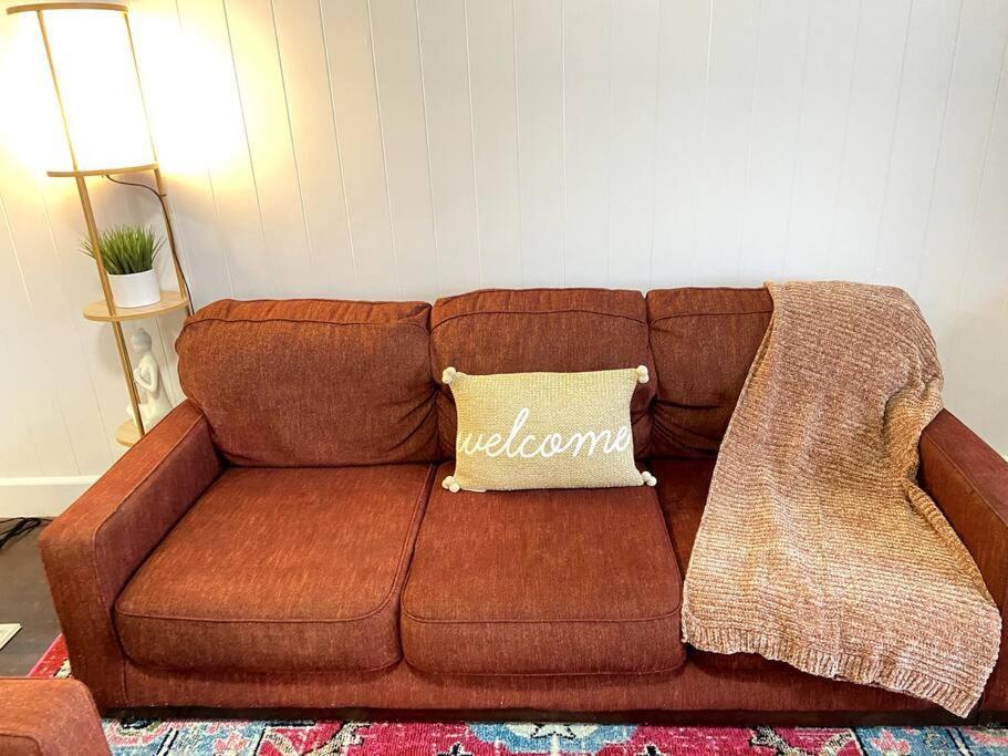 Your Hilo Homebase - Lovely 3 Bedroom In Heart Of Hilo With Ac! Buitenkant foto